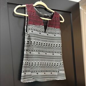Black and White Patterned Sleeveless Top